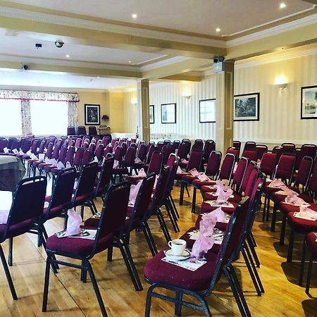 Tully'S Hotel Castlerea ภายนอก รูปภาพ
