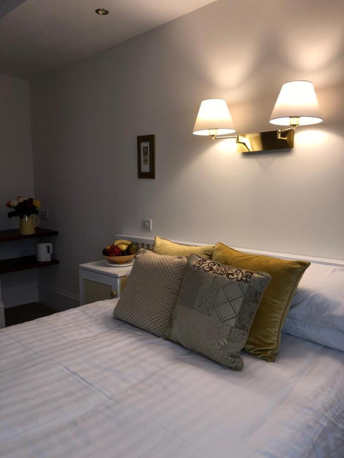Tully'S Hotel Castlerea ภายนอก รูปภาพ